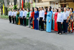 TP Thủ Dầu Một chào cờ đầu tháng và chương trình Cà phê sáng cùng trao đổi với cán bộ, công chức, viên chức