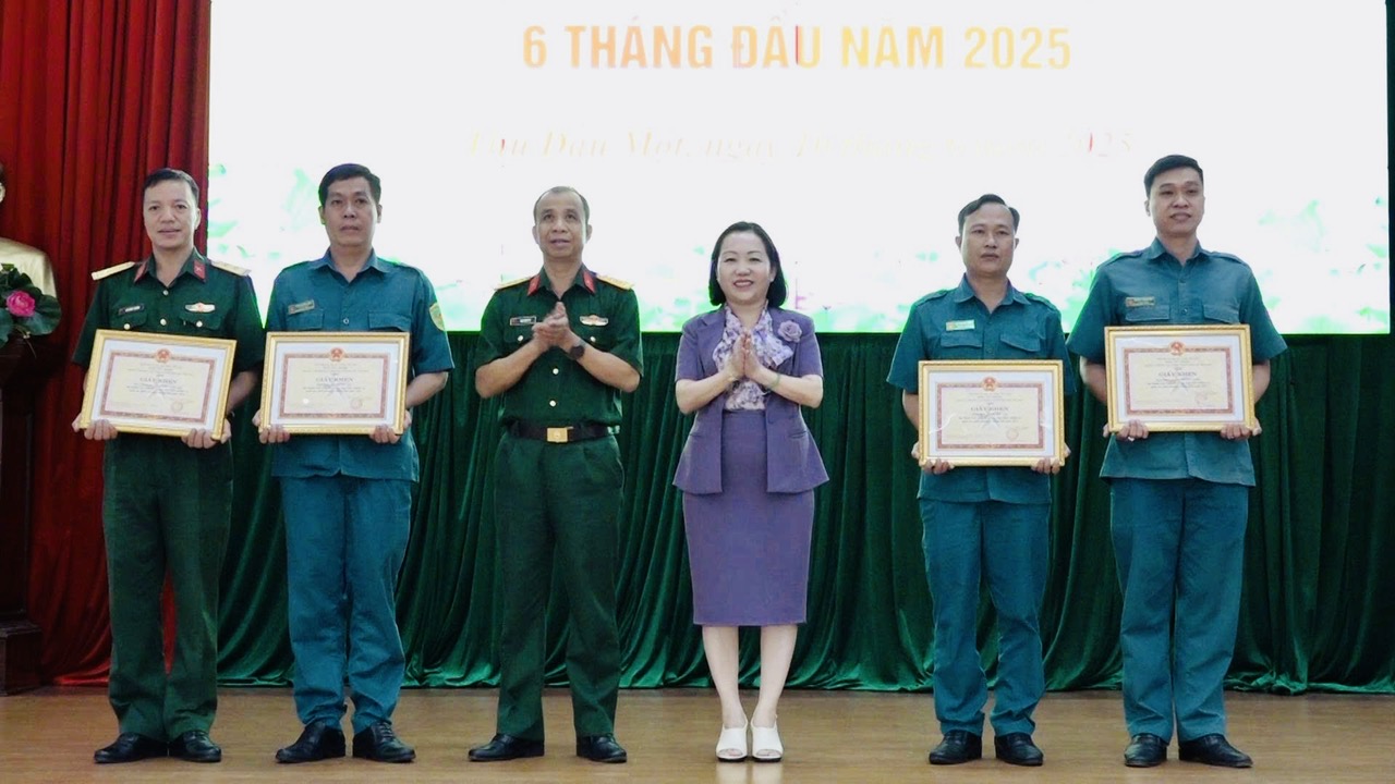 Hội nghị sơ kết nhiệm vụ quân sự - quốc phòng 6 tháng đầu năm 2025