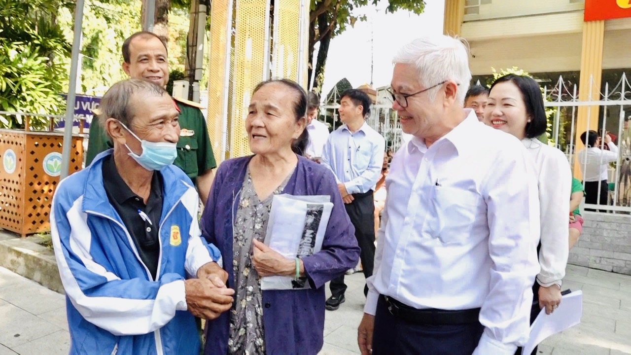 Đoàn công tác đồng chí Bí thư Tỉnh ủy Nguyễn Văn Lợi kiểm tra, khảo sát vận hành hệ thống chính trị phường Thủ Dầu Một