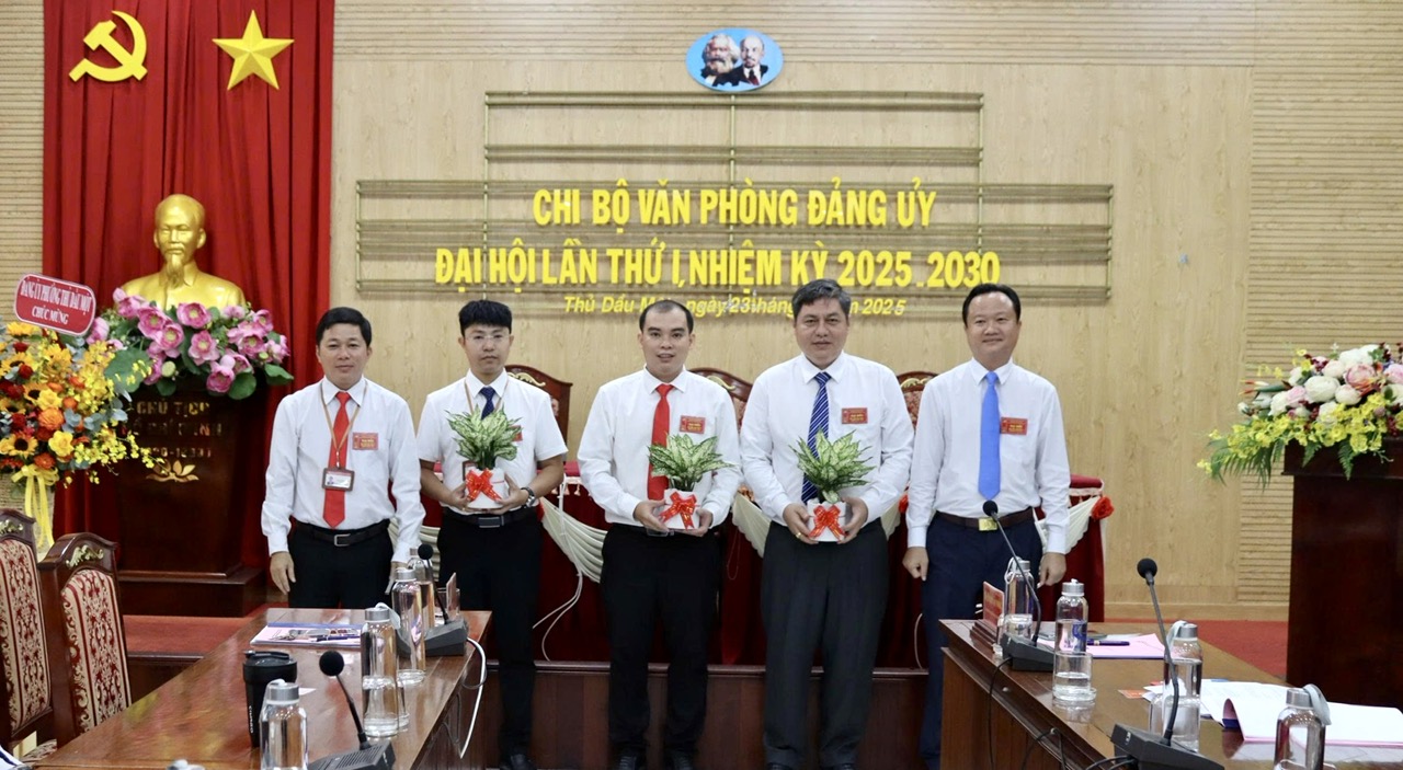Đại Hội Chi bộ Văn phòng Đảng ủy phường Thủ Dầu Một lần thứ I, nhiệm kỳ 2025-2030