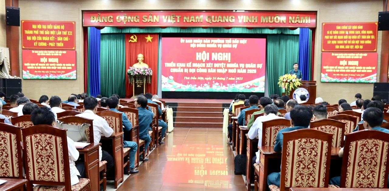 Hội nghị triển khai kế hoạch xét duyệt nghĩa vụ quân sự chuẩn bị gọi công dân nhập ngũ năm 2026