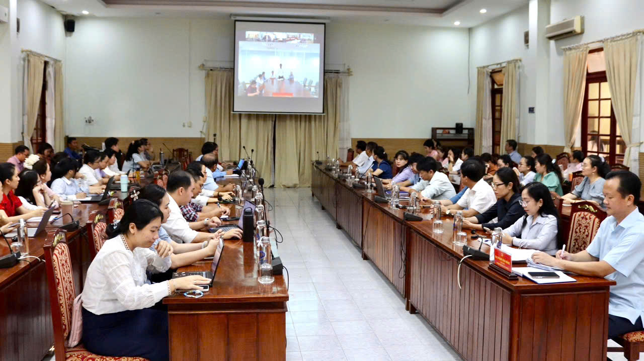 Phường Thủ Dầu Một tham dự Hội nghị trực tuyến tập huấn, hướng dẫn sử dụng chữ ký số, các phần mềm, ứng dụng số dùng chung trong các cơ quan đảng